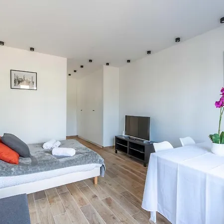 Appartement Beautiful Flat With Balcony *
